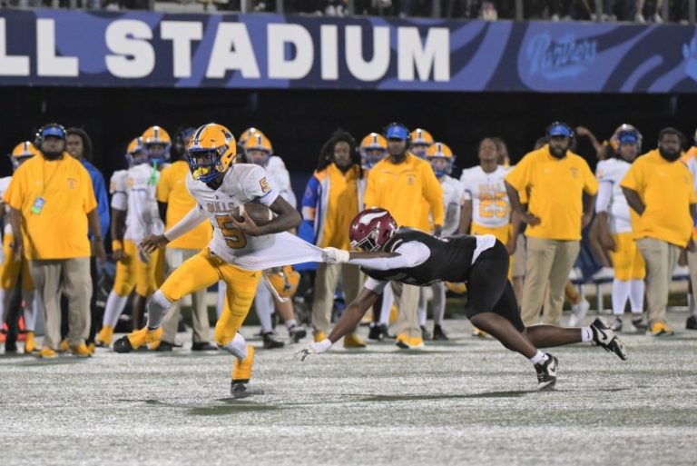 Syracuse football lands commitment from four-star receiver