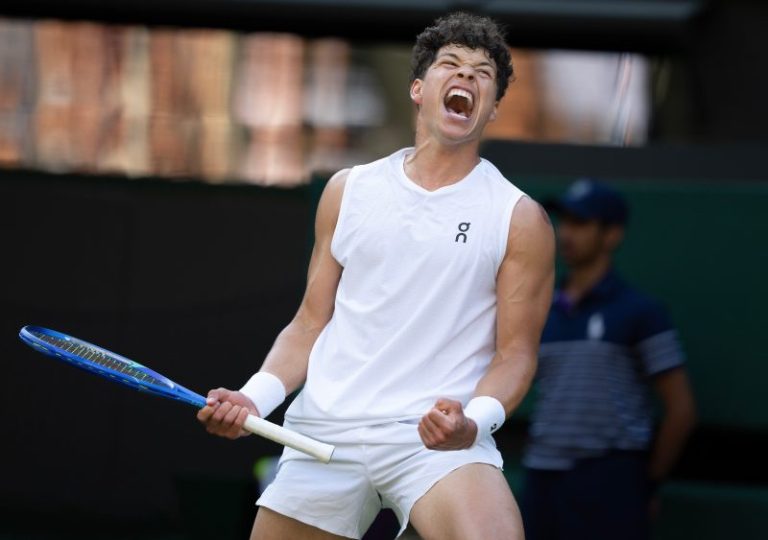 US tennis star explains how football background turned serve into weapon