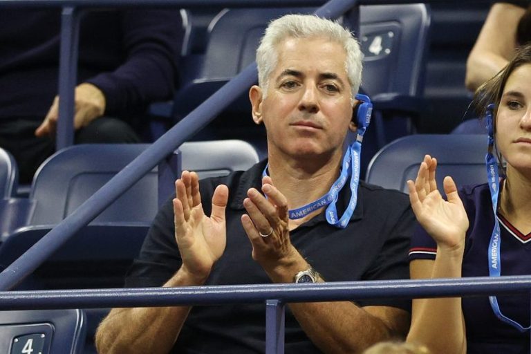 Billionaire playing in ATP tournament makes mockery of pro tennis