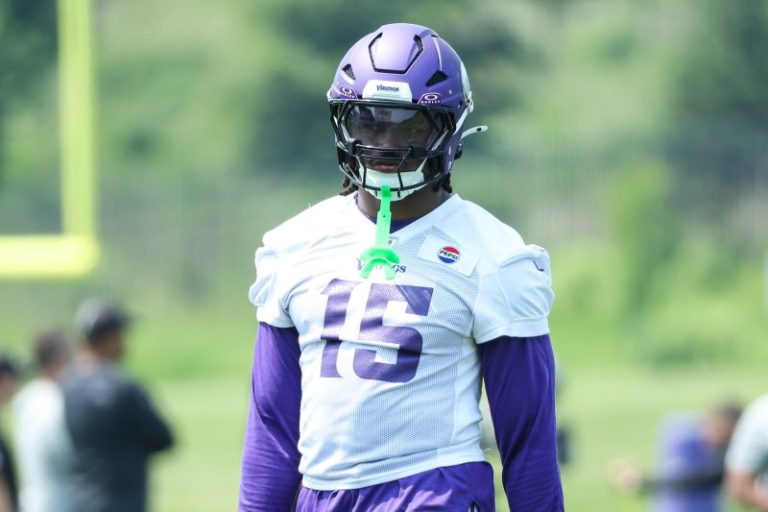 Vikings LB Dallas Turner scammed out of $240,000, police say