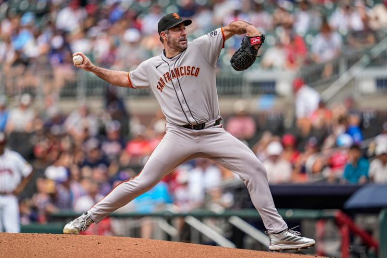 Justin Verlander finally gets first win with Giants