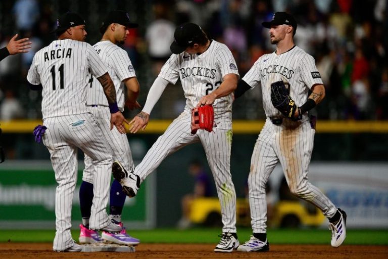 Can MLB team avoid baseball’s worst record ever?