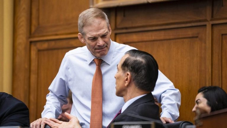 House Republicans call for investigation into Obama-appointed judge in Trump funding case