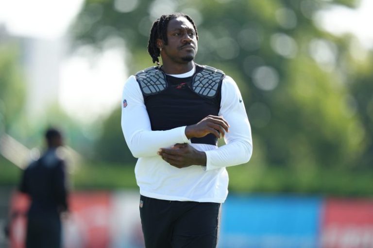 AJ Brown injury update: Latest news on Eagles WR’s hamstring