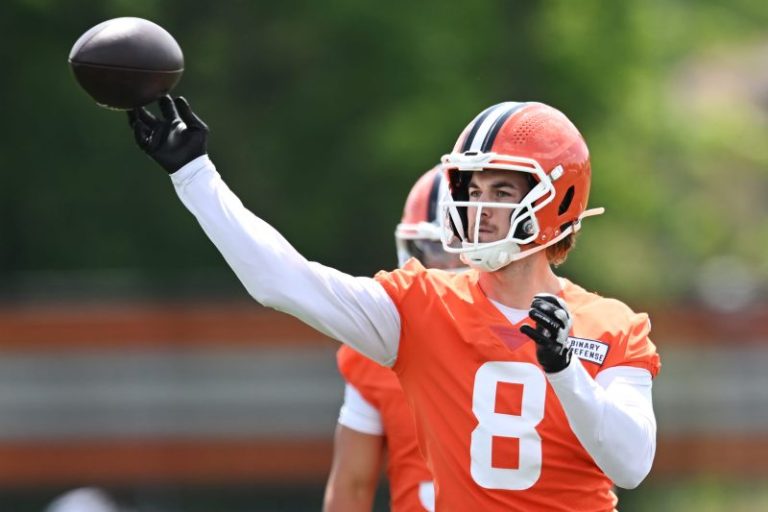 Kenny Pickett traded from Browns to AFC West team