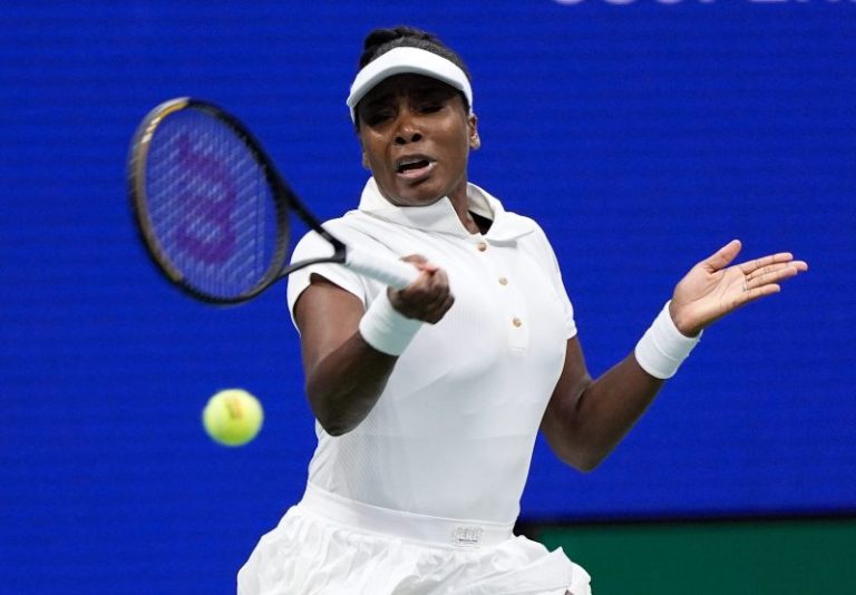 Venus Williams, 45, shows grit in 3-set loss to Muchova at US Open