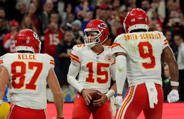 As Chiefs get early season wake-up call, Chargers earn statement win