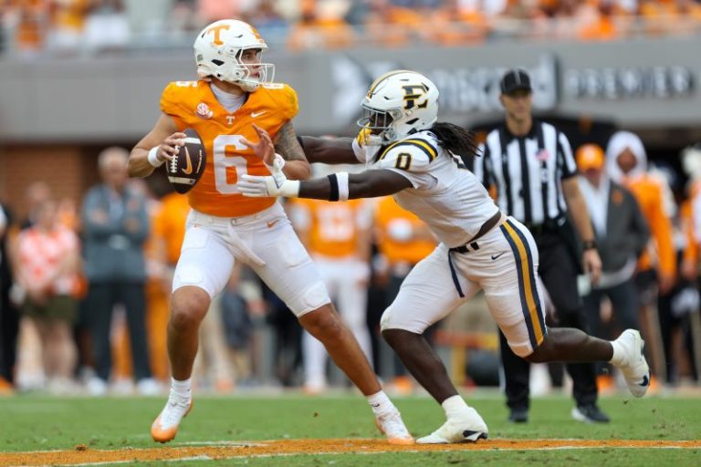 Tennessee QB can win for every college football coach against Georgia