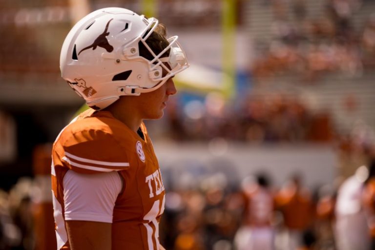 Fans boo Arch Manning-led Texas offense at halftime vs UTEP