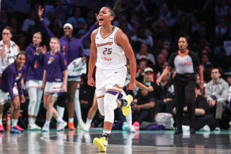 Mercury vs. Liberty highlights: Phoenix avoids elimination with road rout