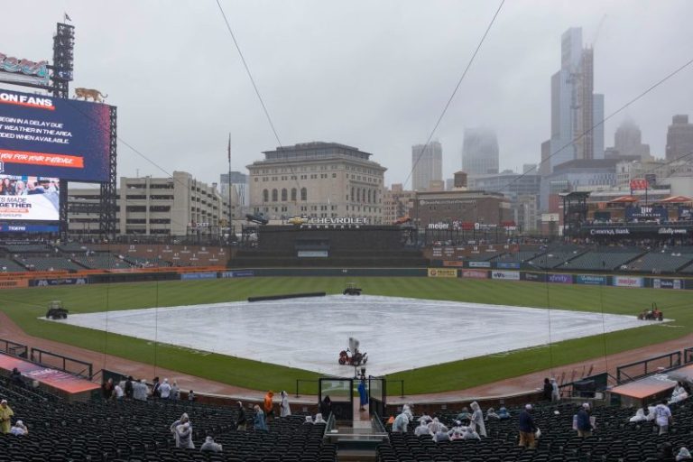 Tigers-Mariners weather: Storms threaten Detroit for ALDS Game 3
