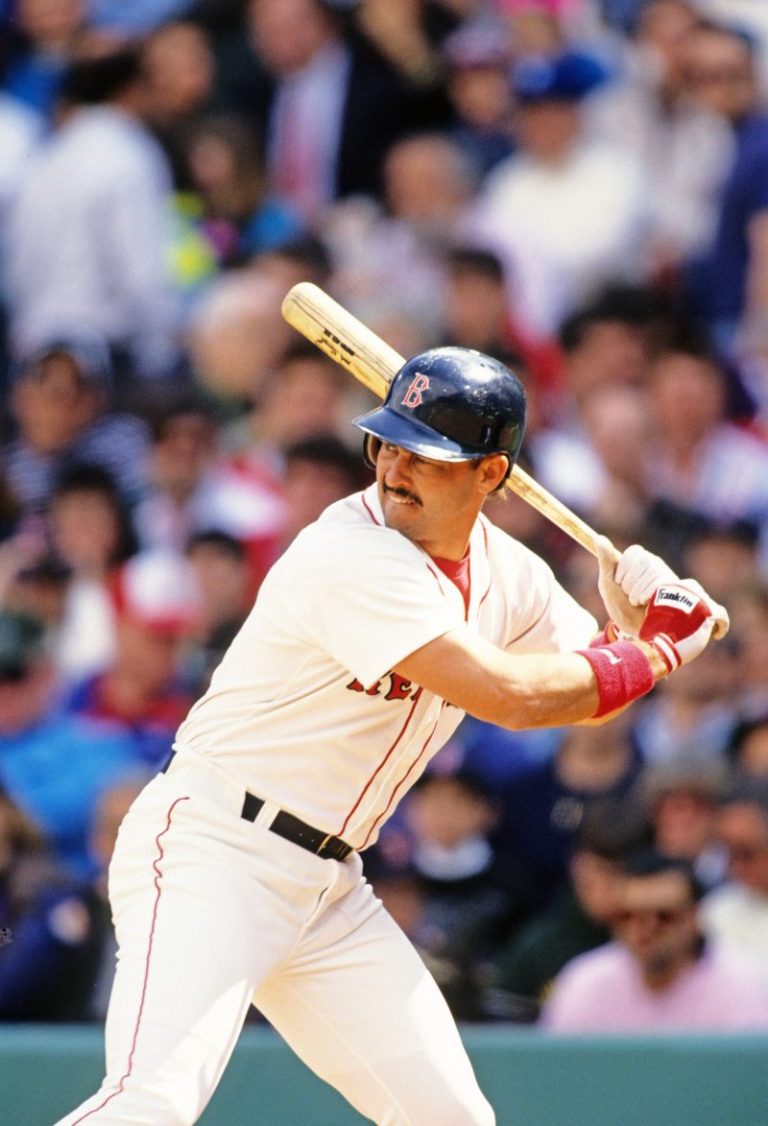 Former Red Sox slugger Mike Greenwell dead at 62 from thyroid cancer