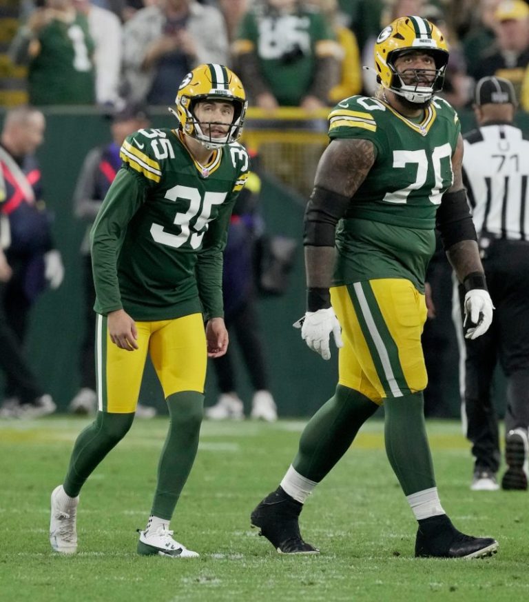 Newly signed Lucas Havrisik delivers crucial field goals in Packers win