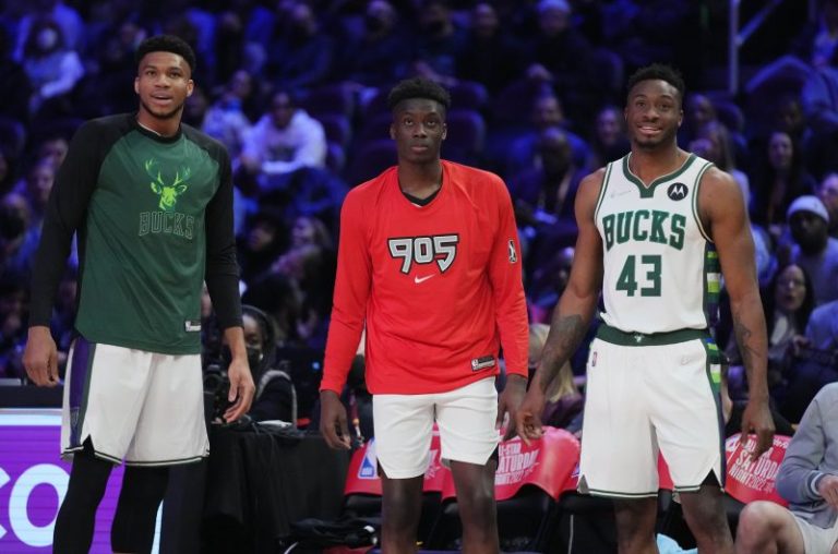 Report: Bucks sign third Antetokounmpo brother and make NBA history