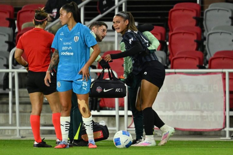 USWNT star Trinity Rodman leaves Washington Spirit game with injury