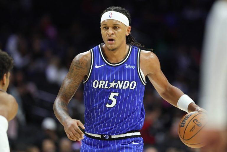 Magic star to miss time with groin injury