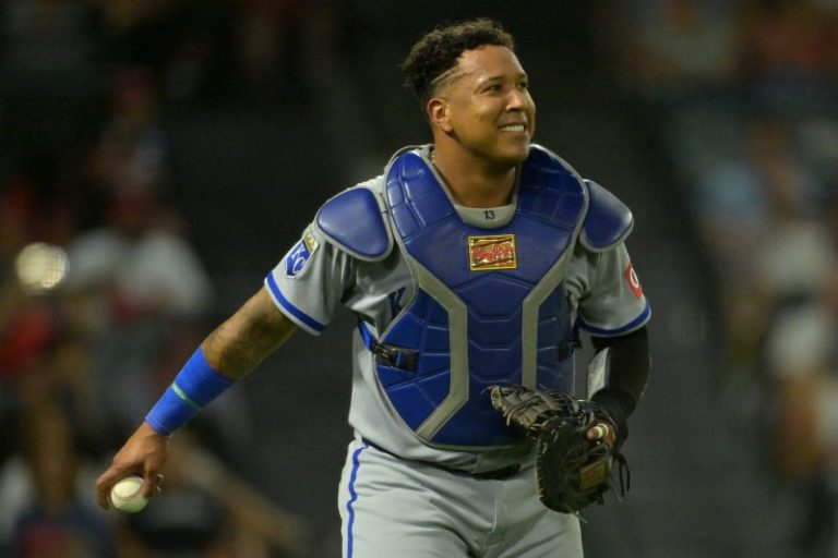 Royals, team legend Salvador Perez reach agreement on new contract