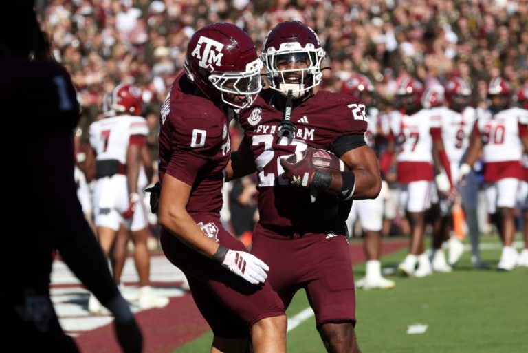 Texas A&M trolls Shane Beamer on socials after comeback victory