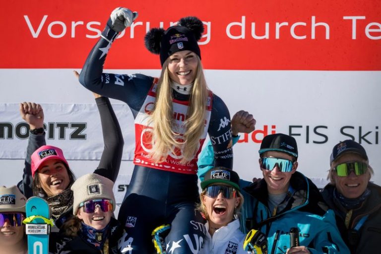 Lindsey Vonn finishes second, her second day in a row on podium
