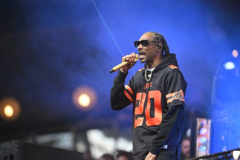 Snoop Dogg to perform at halftime of Vikings-Lions on Christmas