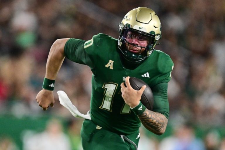 QB Byrum Brown transfers to Auburn, following coach Alex Golesh from USF