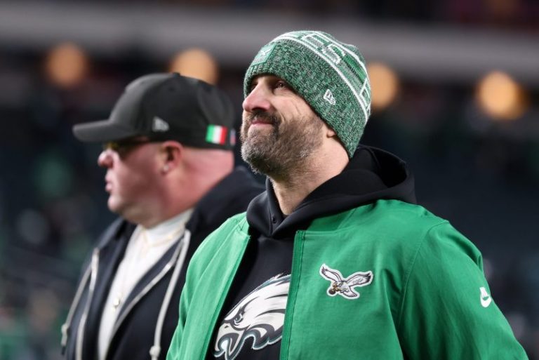 Eagles’ Sirianni, Brown have heated confrontation during playoff game